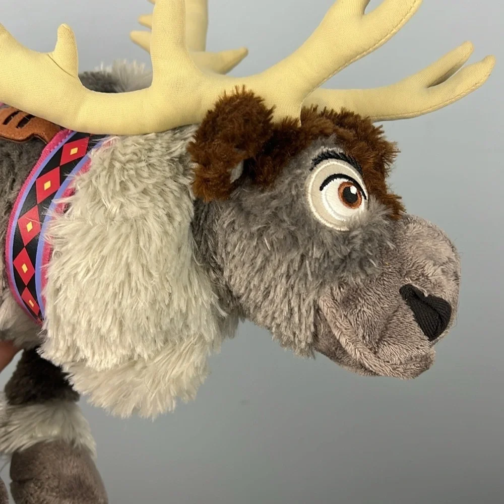 Disney Parks Sven Frozen stuffed plush reindeer Authentic parks souvenir